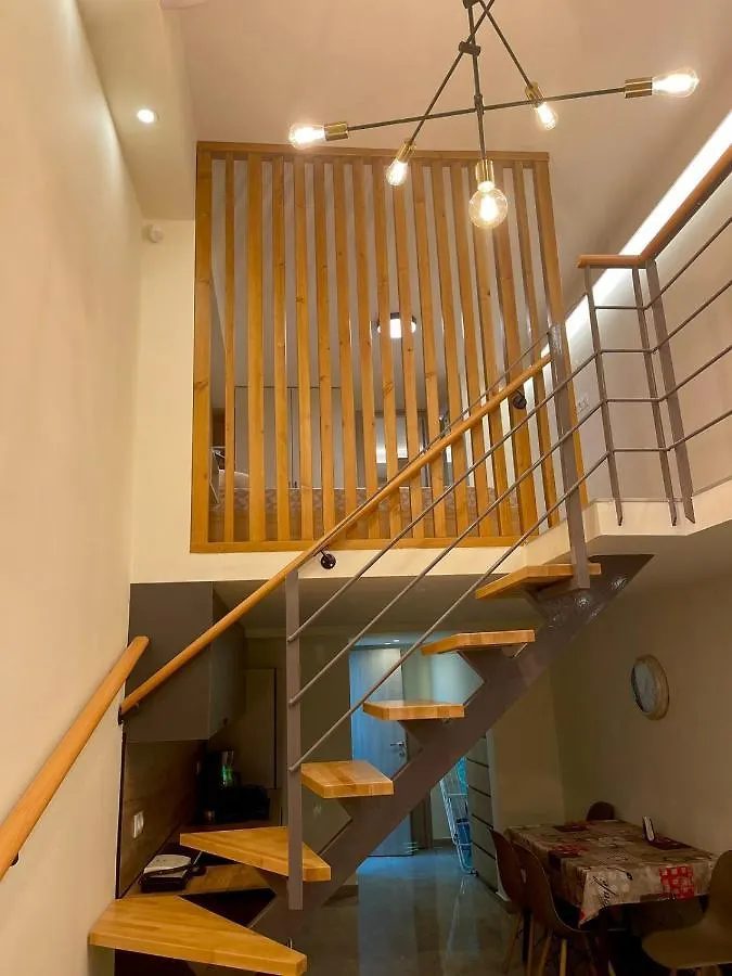 Minimal Two-Floor Apartment سالونيك اليونان